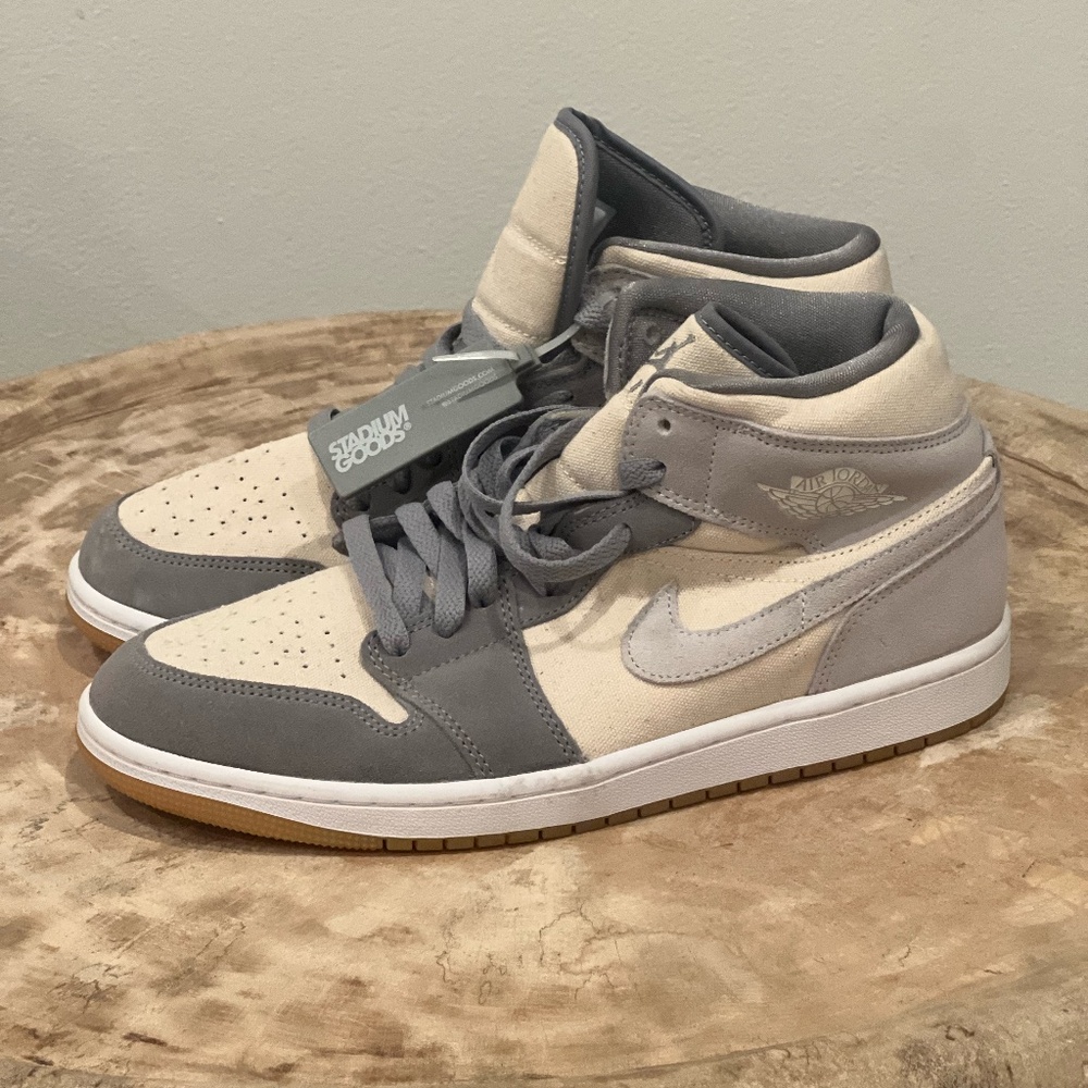 Nike Air Jordan Mid - NEW